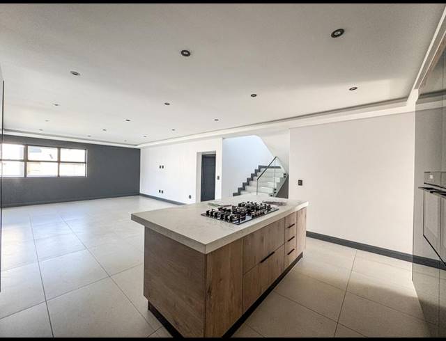 4 BEDROOM HOUSE FOR SALE IN FOUNTAINBROOK ESTATE
